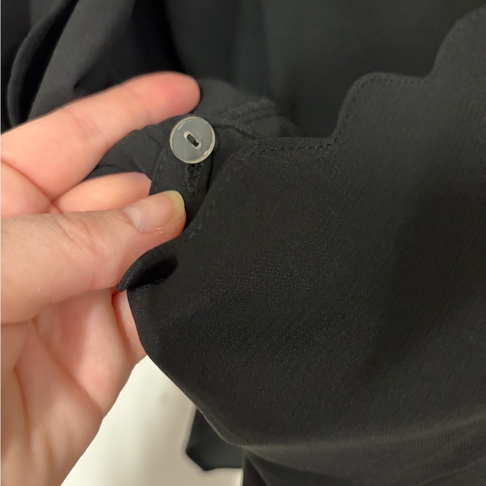Topshop Scallop Wrap Top in Black NWT - Picture 11 of 11